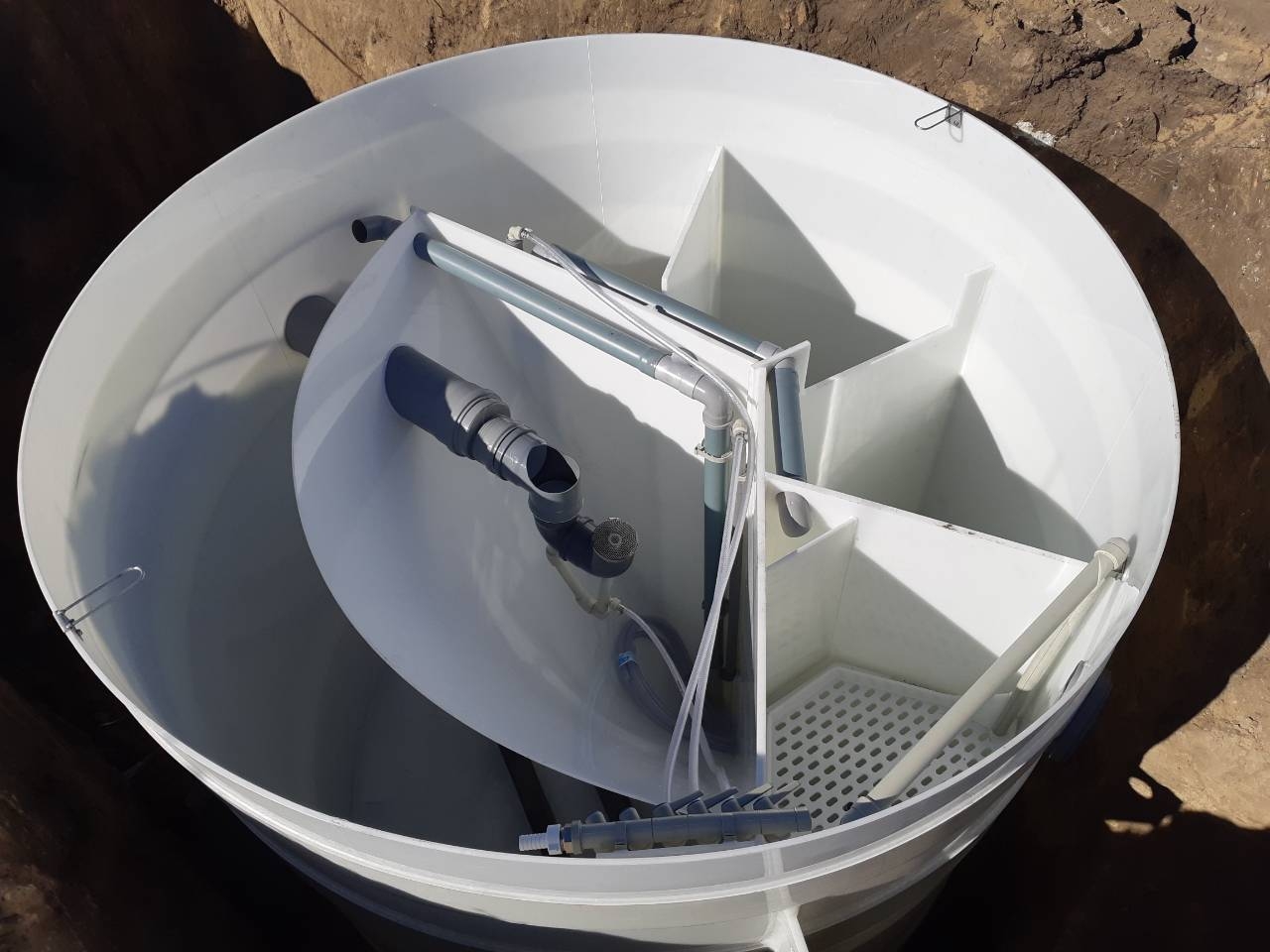 Монтаж очистных сооружений AQUATEC (2)